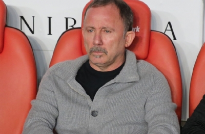 Sergen Yalçın’ın artık canına tak etti! “Yeter artık ama Lucescu”