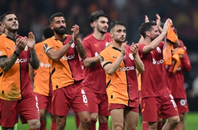 'Küçük Emrah'a bağladılar! Galatasaray ağlattı