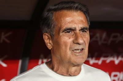Şenol Güneş çaresiz! 'Eksikle alakası yok...'