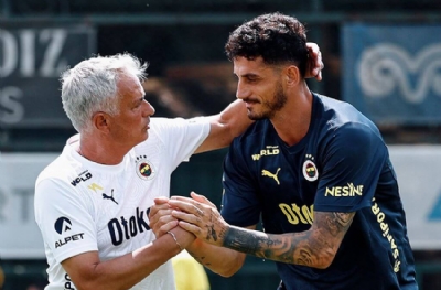 Samet Akaydın Fenerbahçe'nin başına dert oldu
