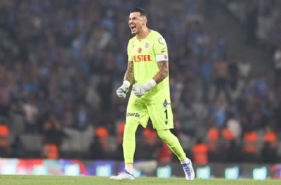 Trabzonspor'a transfer yapacak! Kale hariç her yere
