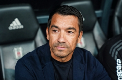 van Bronckhorst, Beşiktaş'ın kırmızı çizgisini aştı! 30 milyon Euro uçtu uçuyor