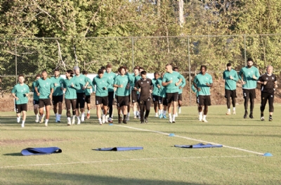 Sakaryaspor top başı yaptı
