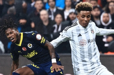 Beşiktaş ilk, Fenerbahçe ise her iki devrede 