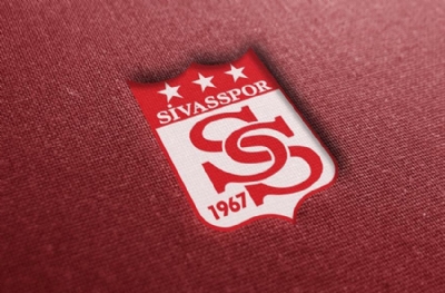 Sivasspor'un eski yıldızı dolandırıcılıktan mahkum edildi!