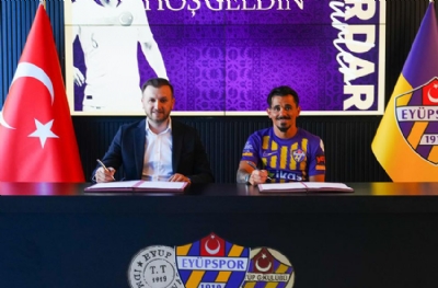 Eyüpspor'dan bir imza daha
