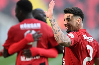 Gaziantep FK'da bilinmezlik tırmanıyor
