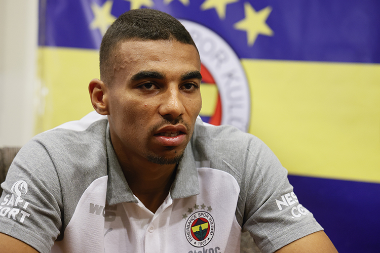 Alexander Djiku 