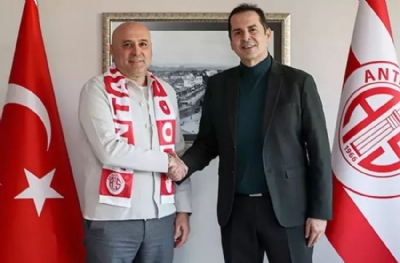 Antalyaspor, Sami Uğurlu ile anlaştı
