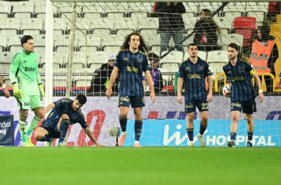 Antalyaspor-Fenerbahçe: 2-2 (MAÇ SONUCU)