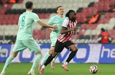 Samsunspor-Zecorner Kayserispor: 2-1 (MAÇ SONUCU)