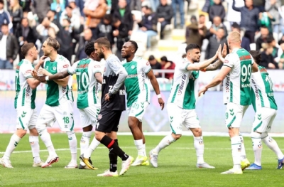TÜMOSAN Konyaspor-Fatih Karagümrük:3-0 (MAÇ SONUCU)