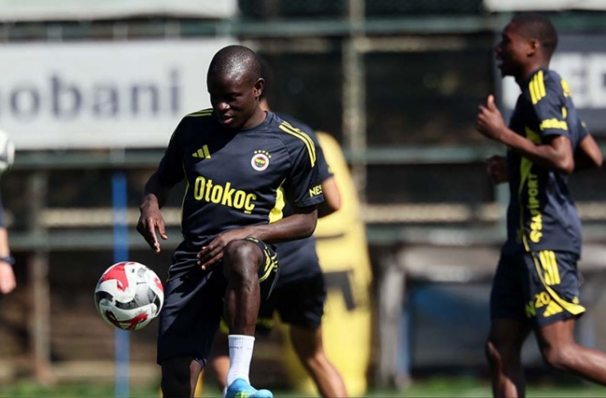 Fenerbahçe, ikas Eyüpspor'a çalıştı