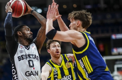 Fenerbahçe Beko'da korkutan sakatlık