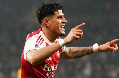 Şampiyon Galatasaray'da savunmaya Arsenal'den takviye