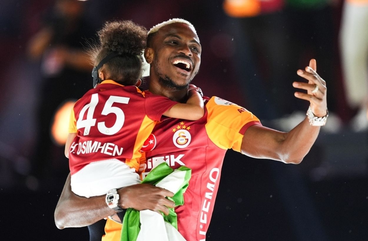Victor Osimhen içini döktü! 'Fedakarlıklar, baskılar, acılar...”