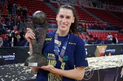 Fenerbahçe Opet'te Sevgi Uzun ile yollar ayrıldı