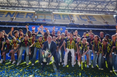 Fenerbahçe kupasına kavuştu