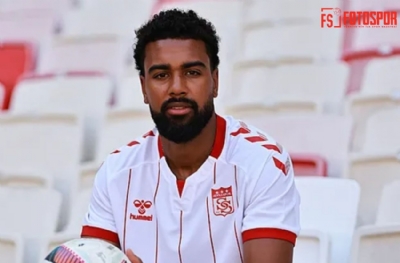 Göztepe'ye tanıdık stoper: Noah Sonko Sundberg