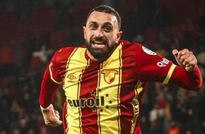Göztepe'de Efkan Bekiroğlu'nun sözleşmesi uzatıldı