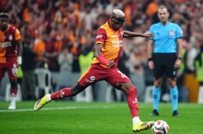 Osimhen atıyor Galatasaray kazanıyor