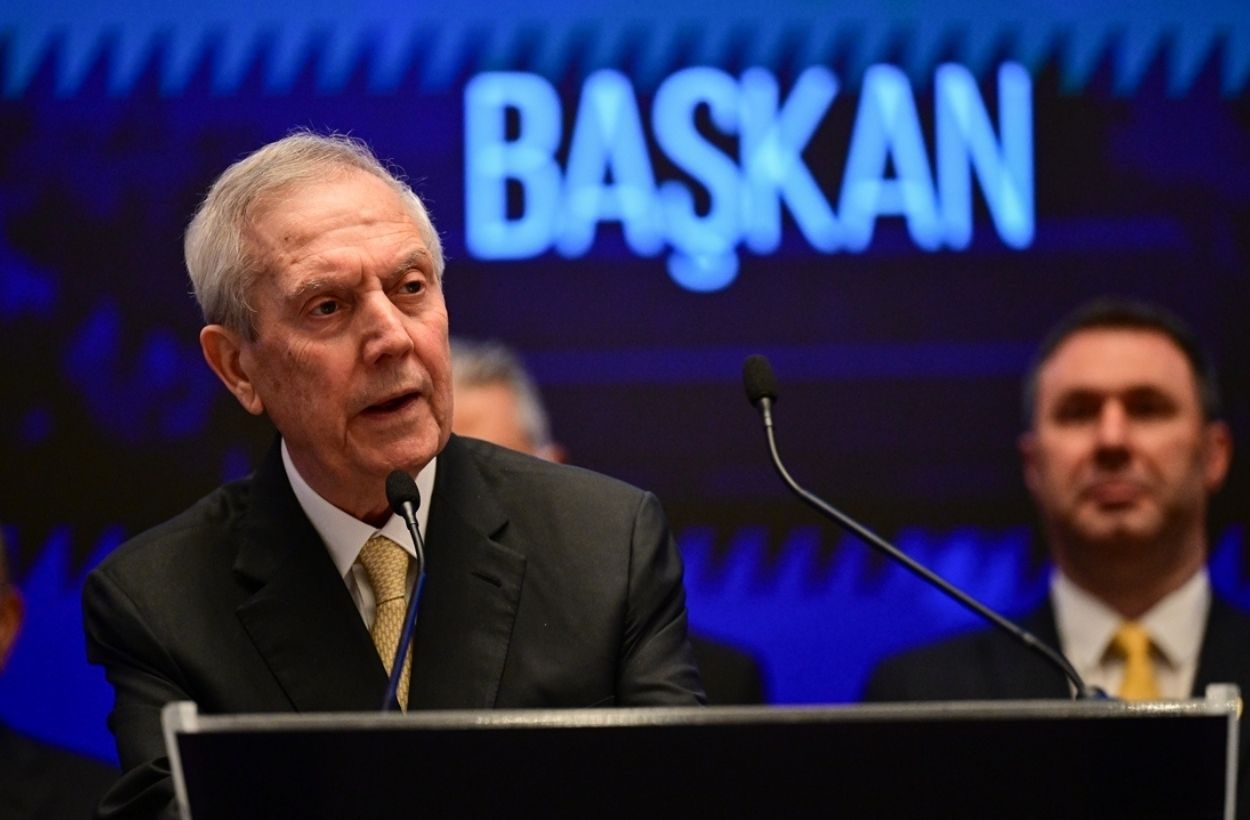 Aziz Yıldırım: Fenerbahçe aşağıya çekildi