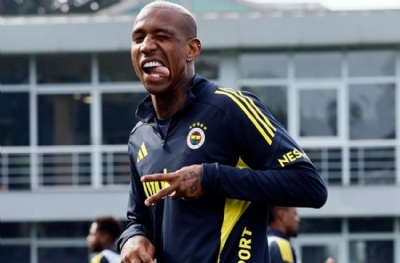 İşi müzik hobisi Fenerbahçe! Özel jetine ismini yazdırdı