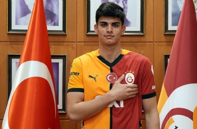 Galatasaray'da oynayamıyor: Ama Avrupa ekipleri izliyor!