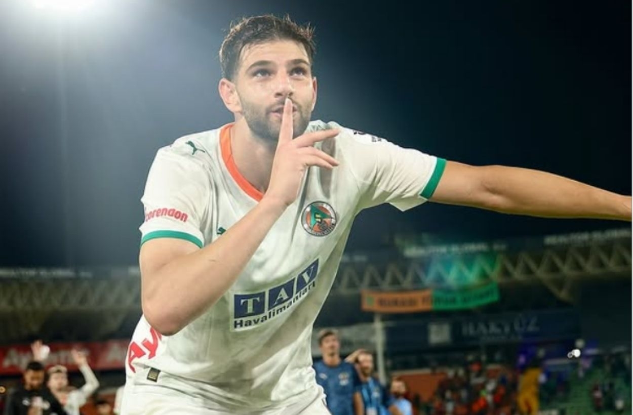 Ümit Akdağ'ın yolu: Galatasaray mı Fenerbahçe mi?