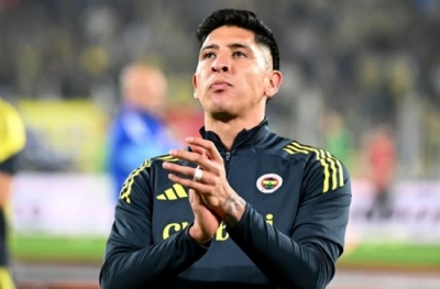 Edson Alvarez kadroda yer buldu