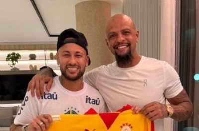 Melo’dan Neymar’a Galatasaray Forması