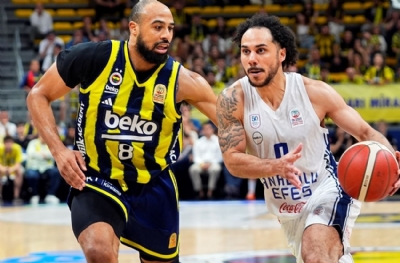 Fenerbahçe Beko - Anadolu Efes: 60-59 (MAÇ SONUCU)