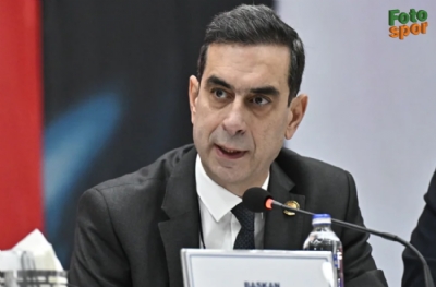 Şekip Mosturoğlu'ndan zorunlu ara