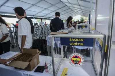 Aziz Yıldırım mı, Hakan Safi mi? İşte Fenerbahçe'nin seçimi