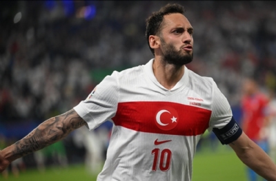 Hakan Çalhanoğlu'nun menajeri gerçekten konuştu mu? Yoksa...