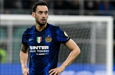 Hakan Çalhanoğlu kara listede! Hayaller 12 milyon hayatlar...