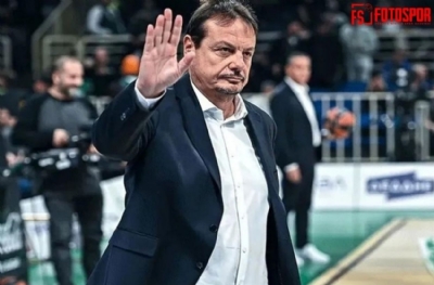 Ergin Ataman avantajı yakaladı