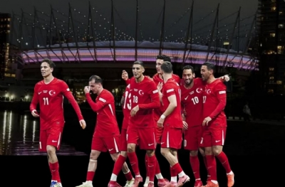 Türkiye'yi 'çöplük'e attılar! Henry ve Ibra oynamayı reddetti