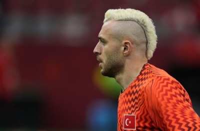 Barış Alper'in gecesi: Saçlar 10 numara futbol -5