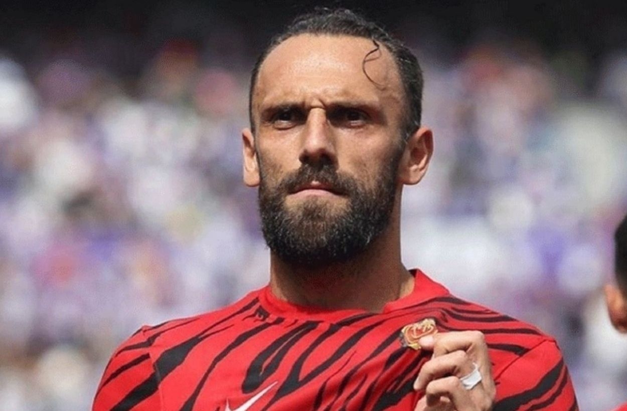 Beklenen an geldi: Vedat Muriqi Fenerbahçe için geliyor