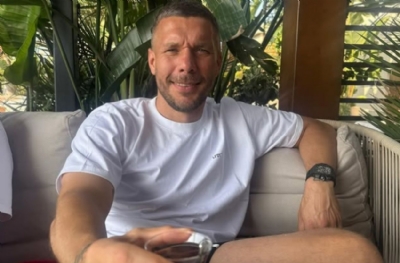 Podolski'den derbi göndermeli Fenerbahçe mesajı