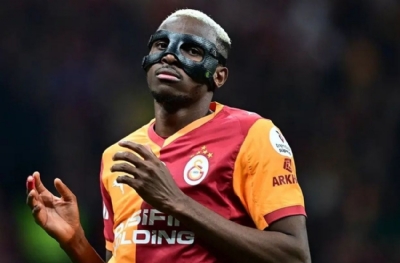  Osimhen cephesinden Montella'ya taş: Delilik!