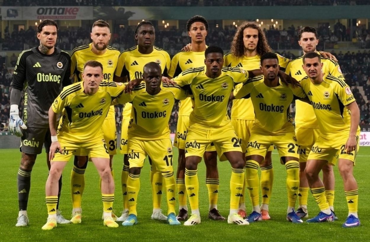 Fenerbahçe'yi yerden yere vurdu! 