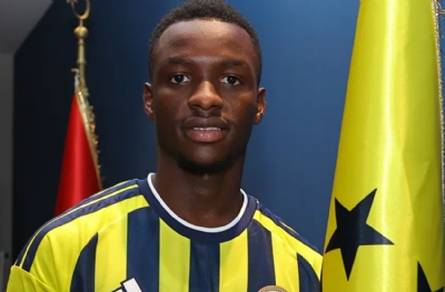 Fenerbahçe beklenen transferi resmen açıkladı: 5 yıllık imza