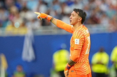 Bir ülkenin kaderiyle oynadı: Muslera, Uruguay'ın başını yedi