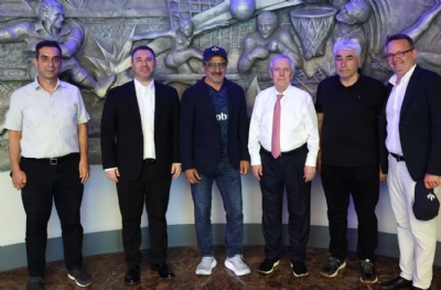 Hamdi Ulukaya'dan Aziz Yıldırım'a ziyaret