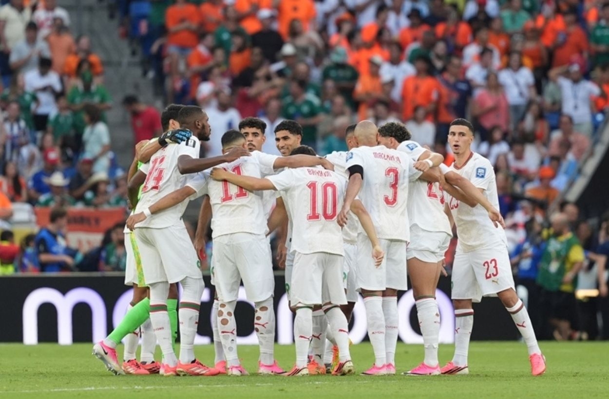 Futbolda Fas devrimi: Hollanda'yı eve gönderdi