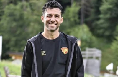 Göztepe'nin takım kaptanı İsmail Köybaşı, futbolu bıraktı
