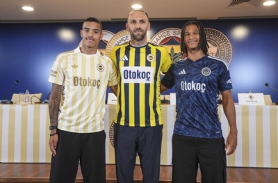 Fenerbahçe'de büyük gün: İmzalar atıldı