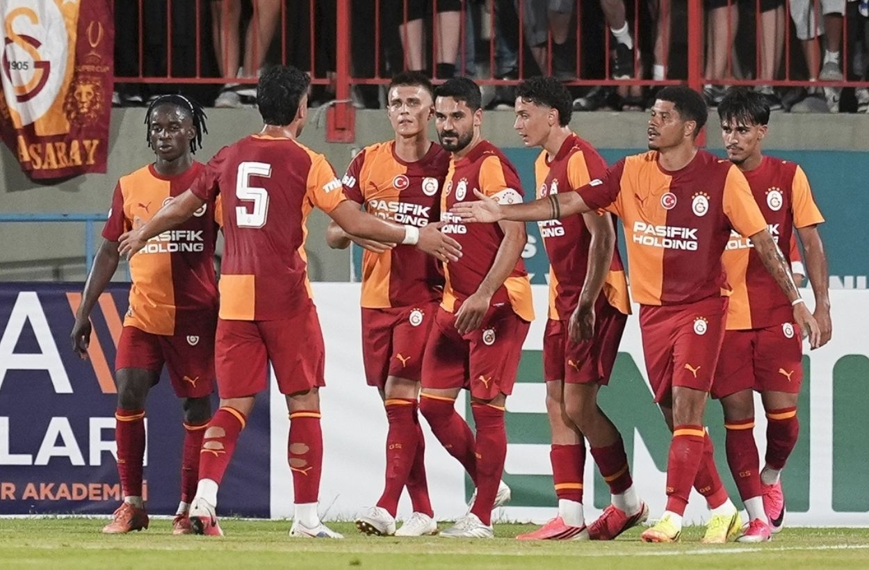 Galatasaray'dan Ümraniyespor'a farklı tarife
